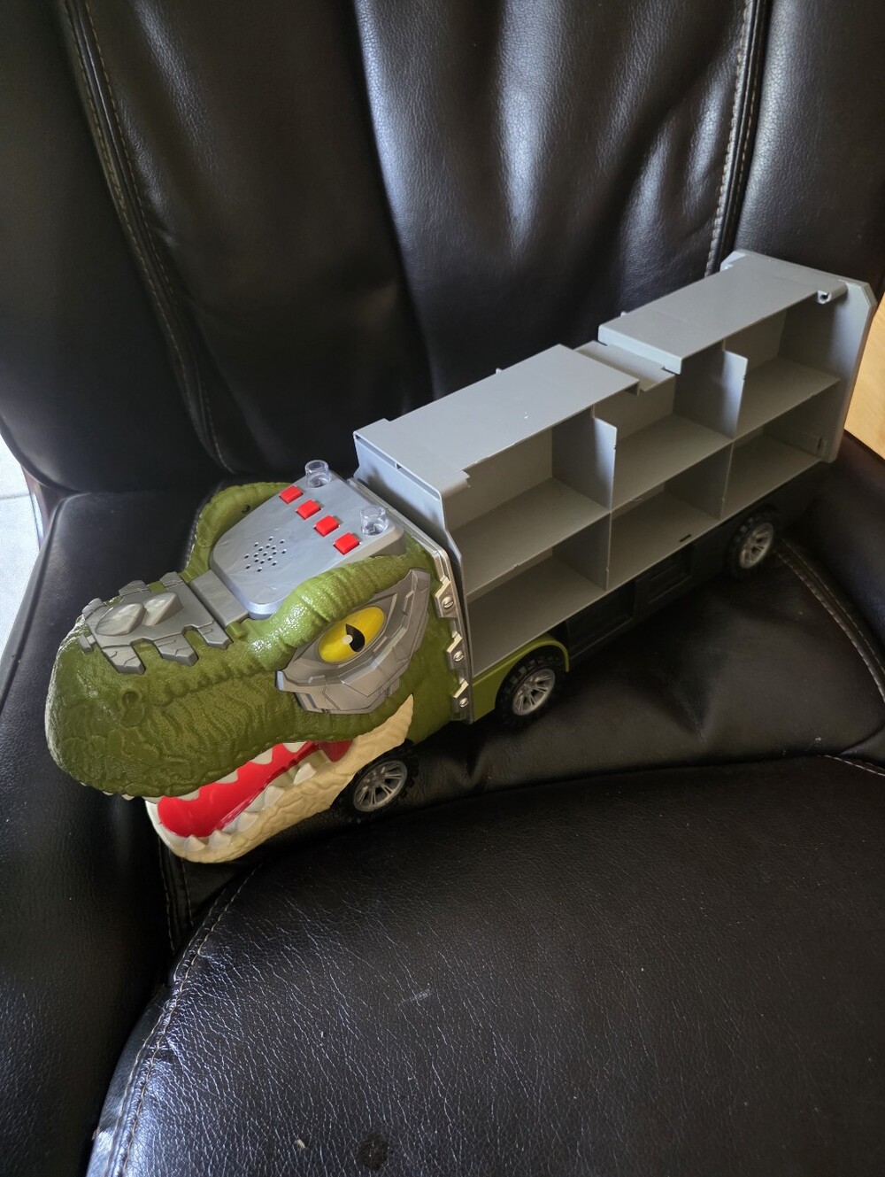 Dinosaur Truck Toy Transport Carrier Car For Kids